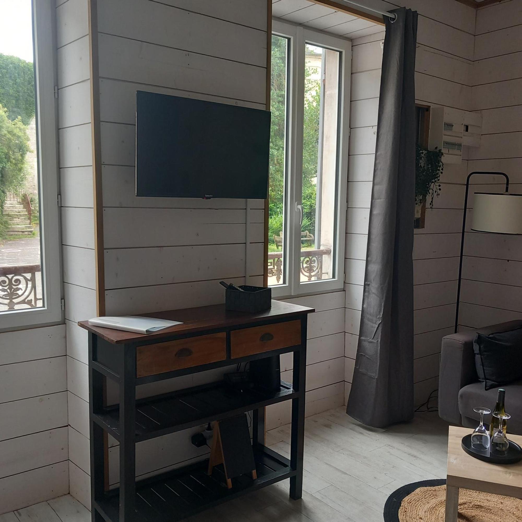 Appartement Jls'Tudios " U Sognu" à Cosne-Cours-Sur-Loire Extérieur photo