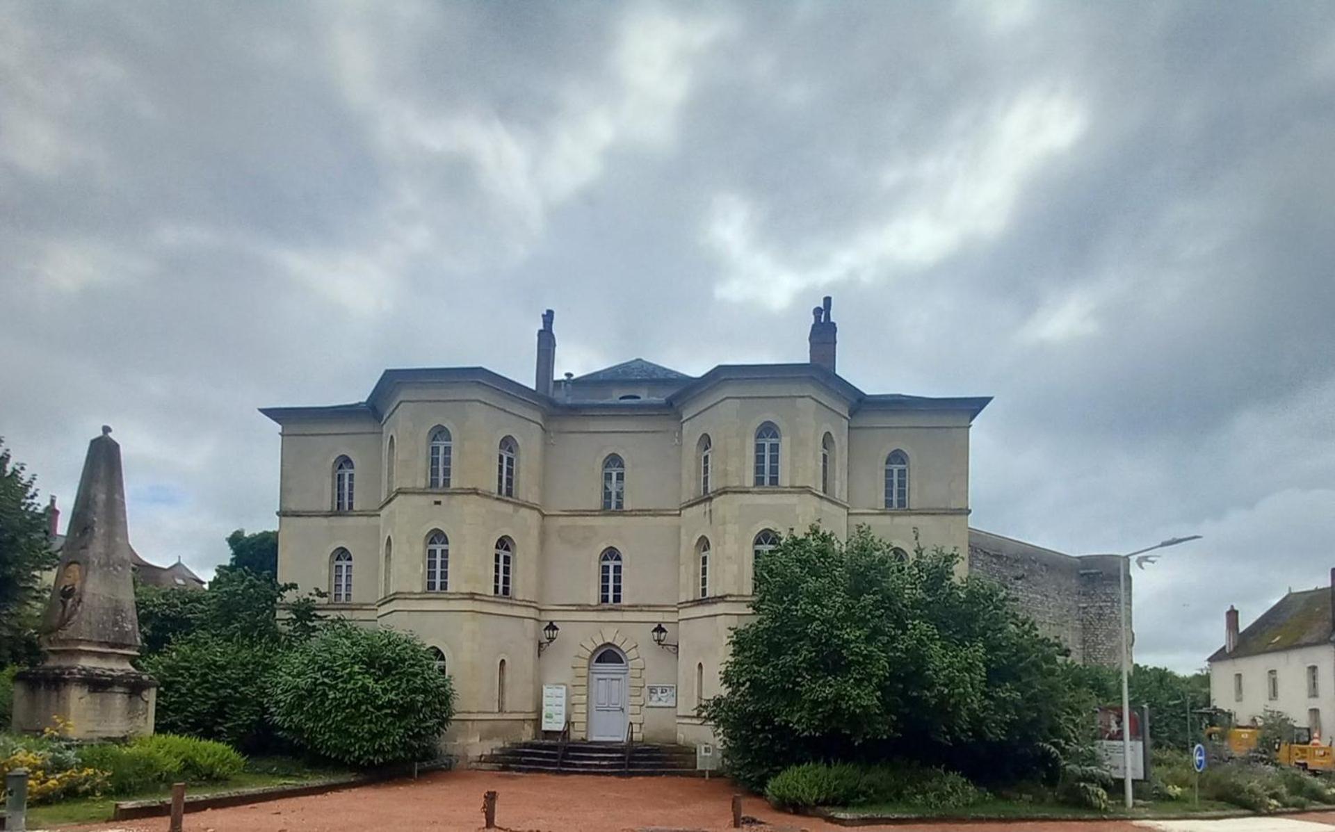 Appartement Jls'Tudios " U Sognu" à Cosne-Cours-Sur-Loire Extérieur photo